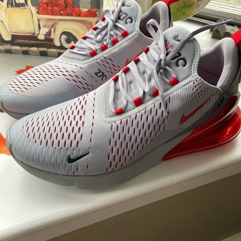 Nike Air Max 270